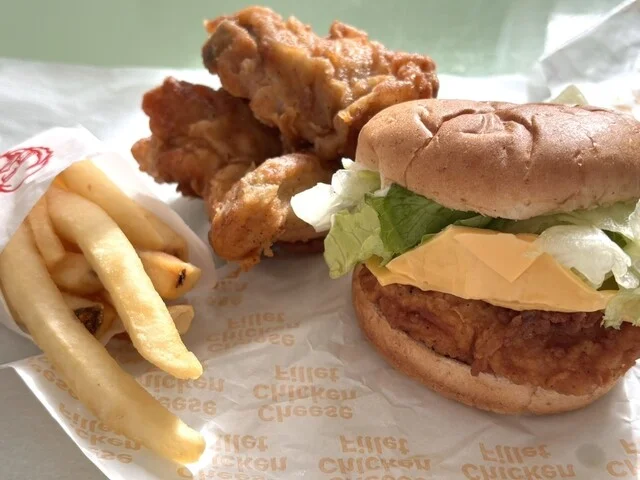 ケンタッキーフライドチキン ザ・ビッグ春採店 - 武佐（レストラン）の写真