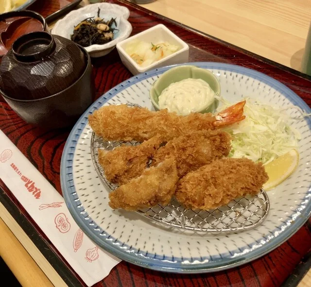 和食レストランとんでん 苫小牧店 - 青葉（ファミレス）の写真