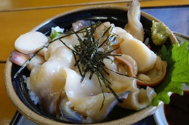 ぷらっと食堂（【旧店名】網焼きのふじ十食堂） - 苫小牧（海鮮丼）の写真