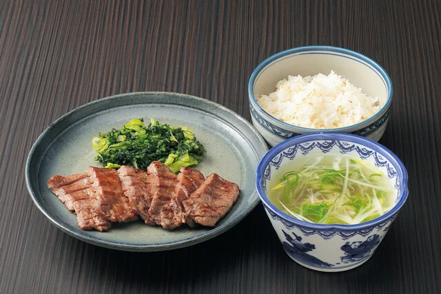 炭焼牛たん 赤兵衛分店 - 沼ノ端（牛タン）の写真