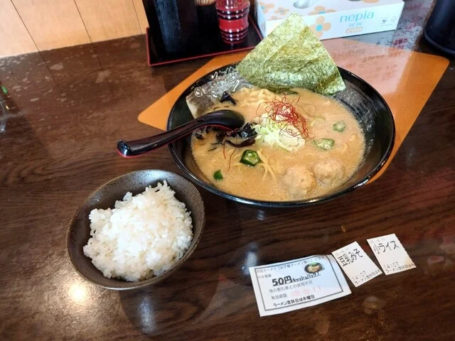 ラーメン 定休日は木曜日 - 柏林台（ラーメン）の写真