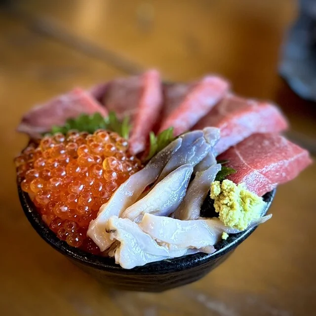 ぷらっと食堂（【旧店名】網焼きのふじ十食堂） - 苫小牧（海鮮丼）の写真