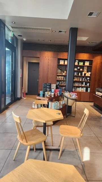 スターバックスコーヒー 釧路鶴見橋店（STARBUCKS COFFEE） - 新富士（カフェ）の写真
