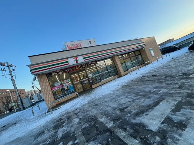 セブンイレブン 苫小牧栄町3丁目店（Seven Eleven） - 苫小牧（コンビニ・スーパー）の写真
