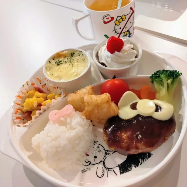 OTARU CAFE&times;HELLO KITTY（オタルカフェ&times;ハローキティ） - 南小樽（カフェ）の写真