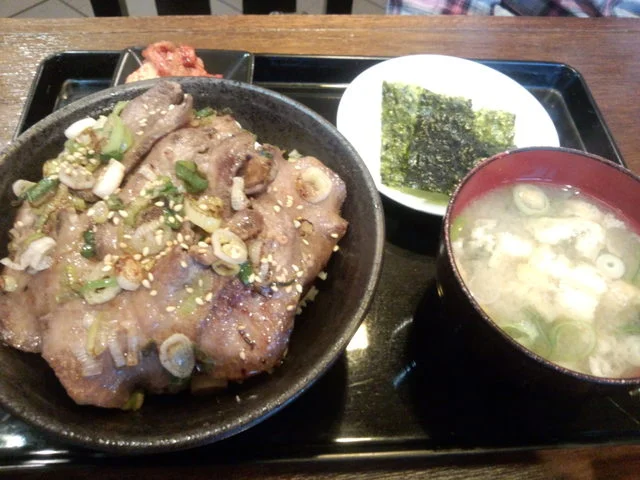 焼肉ダイニングかもめ食堂 - 大楽毛（焼肉）の写真