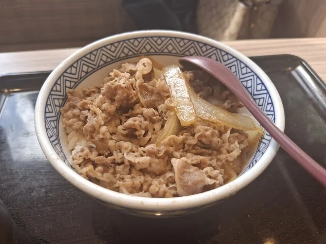 吉野家 釧路鳥取大通店 - 新富士（牛丼）の写真