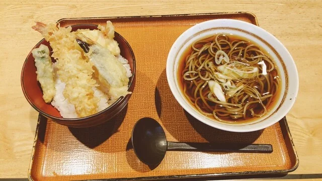 そば処 金の蕎麦 - 旭川四条（そば）の写真