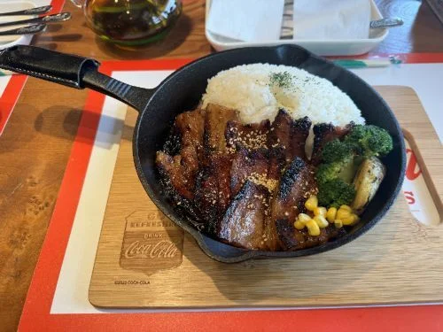 GARAGAGE（ガラガジ） - 神楽岡（豚丼）の写真