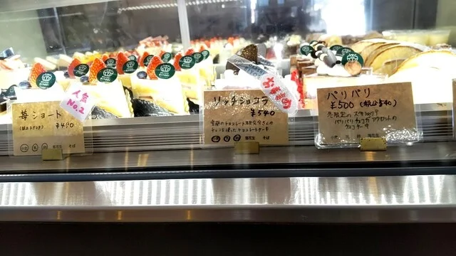 OKASHIBIYORI（おかしびより） - 錦岡（ケーキ）の写真