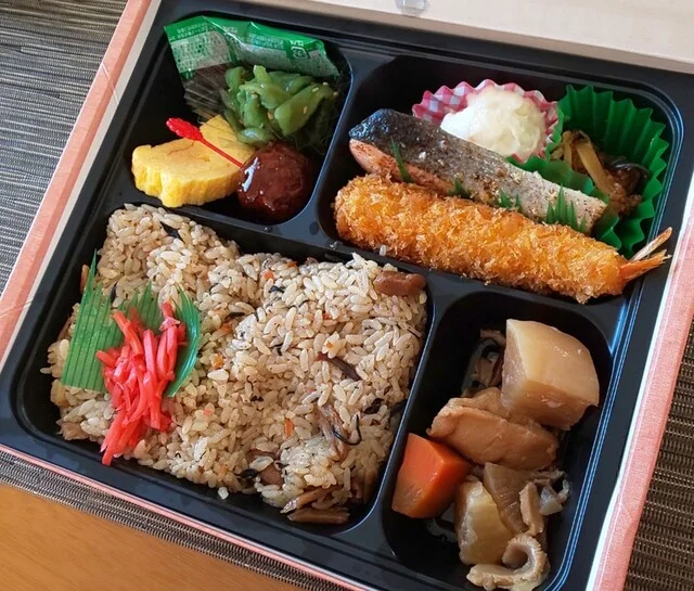 甚べい 本店 - 青葉（弁当）の写真