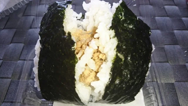 奥平米穀店 - 西帯広（おにぎり）の写真