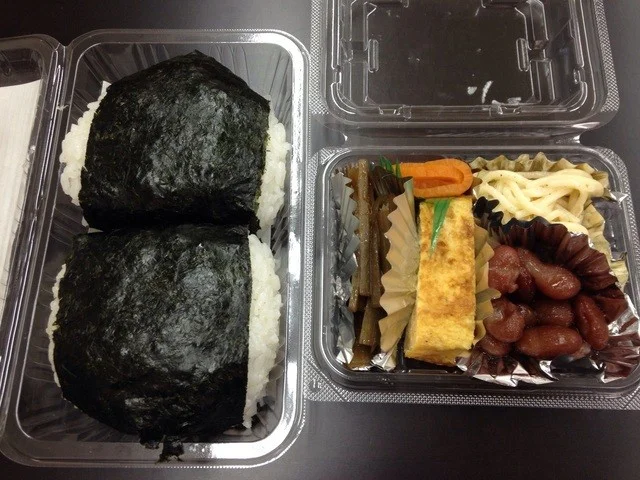 奥平米穀店 - 西帯広（おにぎり）の写真