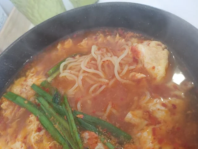 辛麺屋 輪 - 釧路（ラーメン）の写真