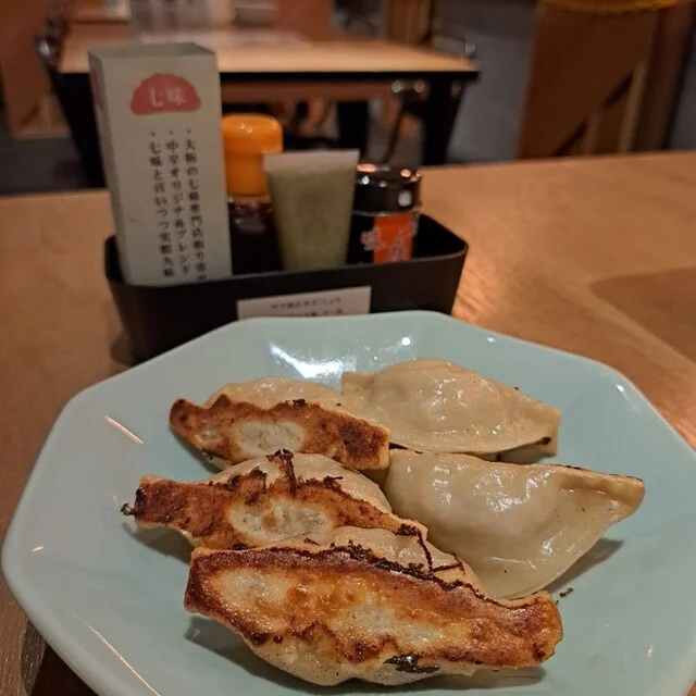 餃子皮命 - 旭川（居酒屋）の写真