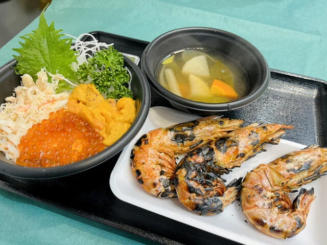 鱗商会堺町店 - 南小樽（海鮮）の写真