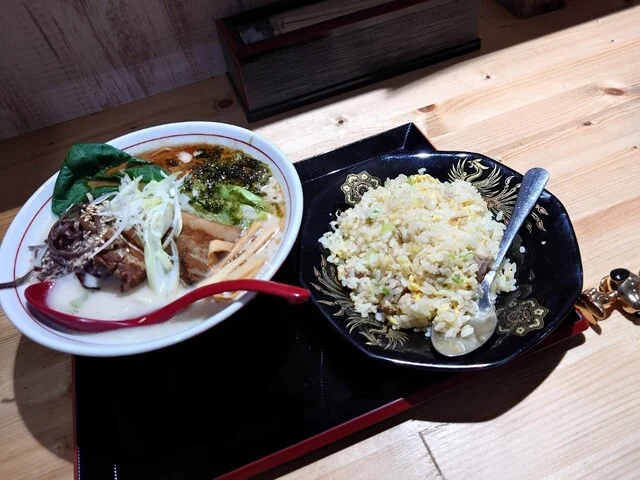 Noodle&Kitchen わ～るど - 帯広（ラーメン）の写真