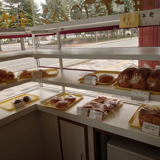 マルミ菅製菓ベルビー - 美瑛（パン）の写真