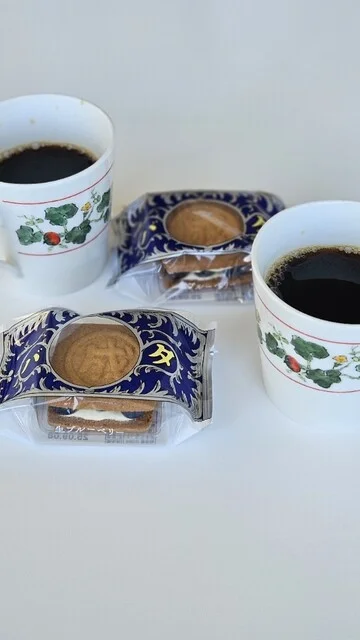 六花亭 鶴見橋店 - 新富士（和菓子）の写真