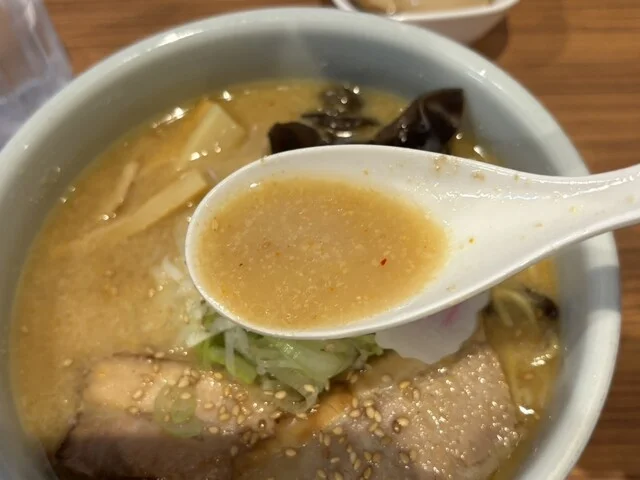 らーめん山頭火 旭川動物園通り店 - 東旭川（ラーメン）の写真