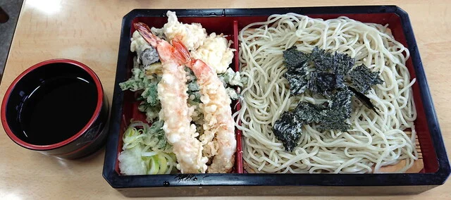 東家 治水店（あずまや） - 新富士（そば）の写真