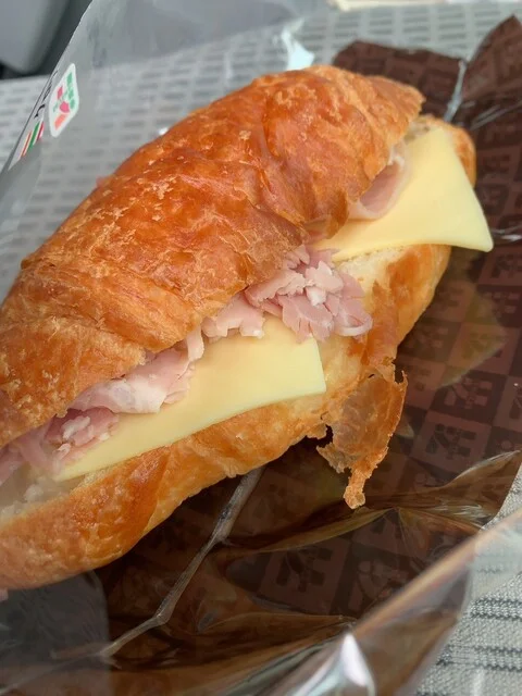 セブン-イレブン 小樽桂岡店（7-ELEVEN） - 銭函（コンビニ・スーパー）の写真