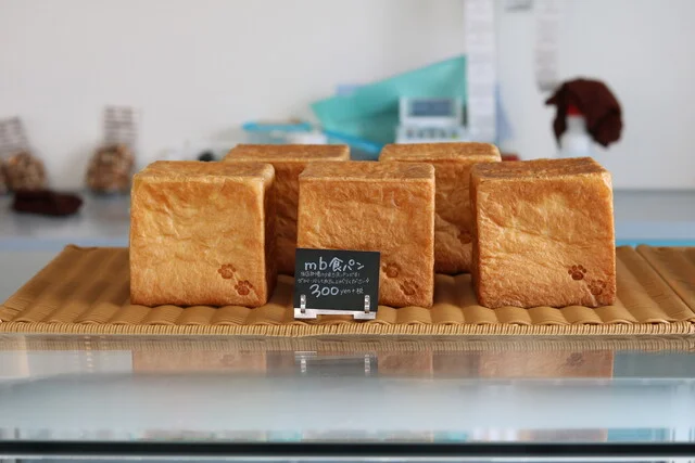 coffee HYGGE montblanc 1955 - 下北（パン）の写真