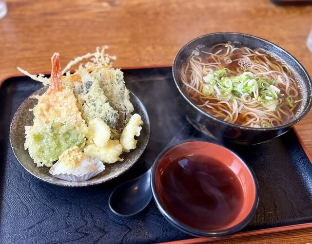 旭川のそば源 本店 | 本格そば料理が味わえる人気店