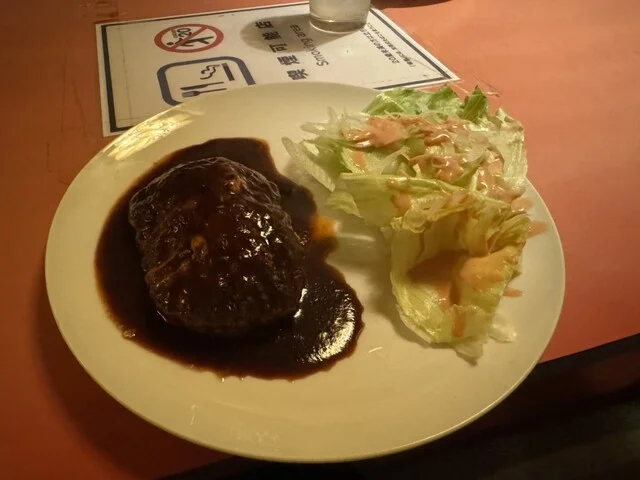 ぶらうんハンバーグステーキ - 下北（レストラン）の写真