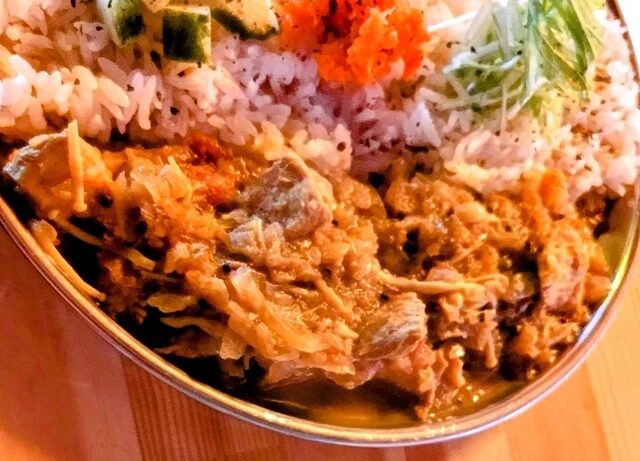 meshi to Oto（メシ ト オト） - 苫小牧（カレー）の写真