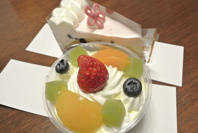 六花亭 帯広自衛隊前店 - 帯広（ケーキ）の写真