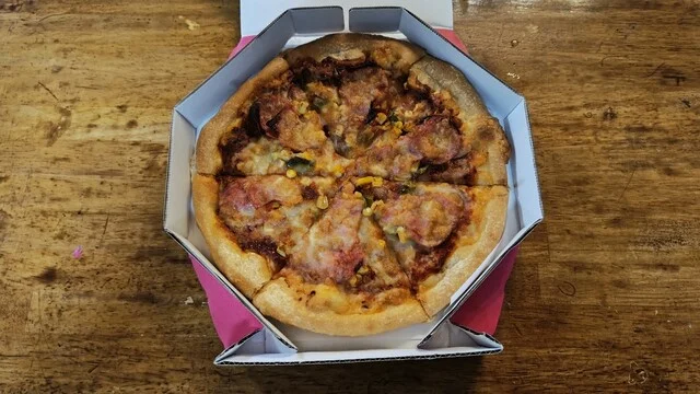 ピザ テンフォー 西18条店（TEN.FOUR） - 柏林台（ピザ）の写真