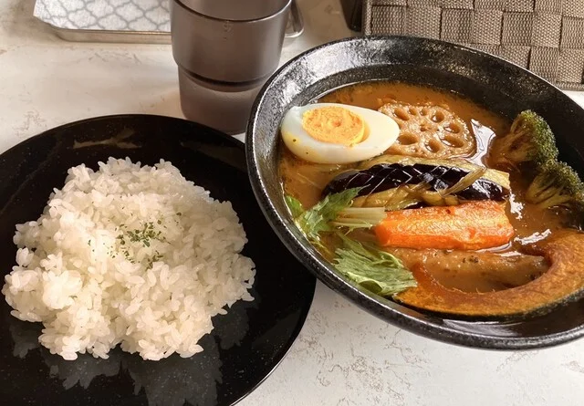 輝山 - 美瑛（スープカレー）の写真