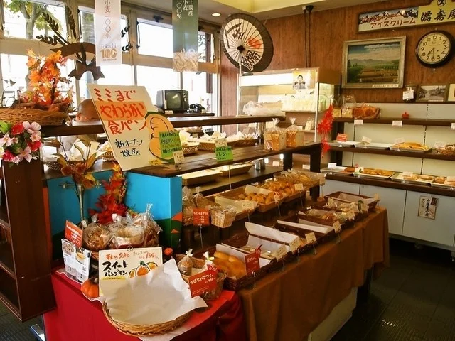 ますやパン 本店（満寿屋） - 帯広（パン）の写真