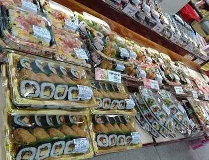 サザエ食品 イオン帯広店 - 帯広（和菓子）の写真