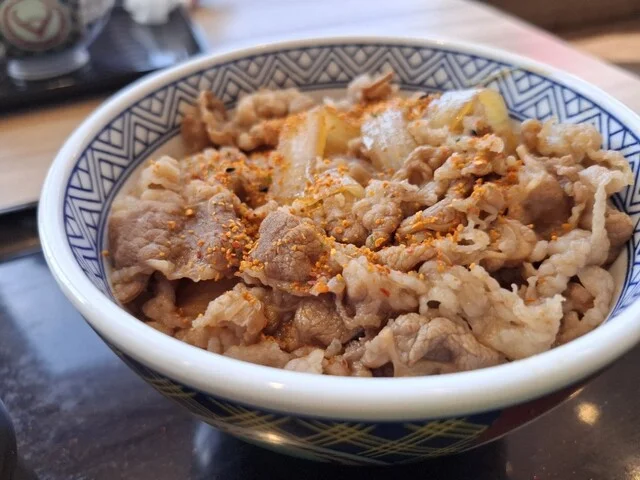 吉野家 釧路鳥取大通店 - 新富士（牛丼）の写真