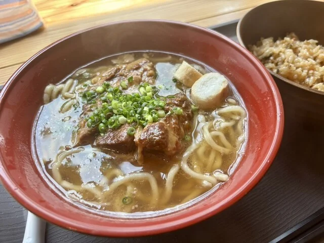 沖縄 有珠のそば - 青葉（沖縄そば）の写真