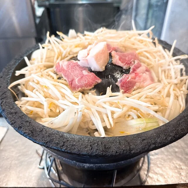 小樽ジンギスカン倶楽部 北とうがらし 出抜小路店 - 小樽（ジンギスカン）の写真