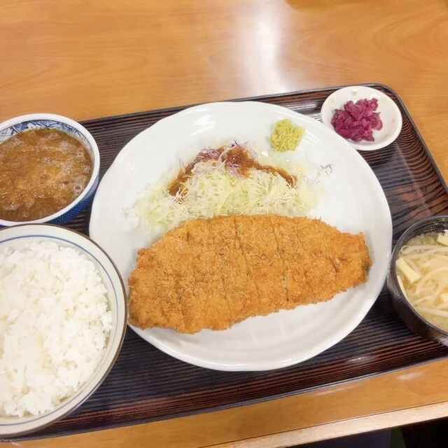 ポーシェール - 新富士（食堂）の写真