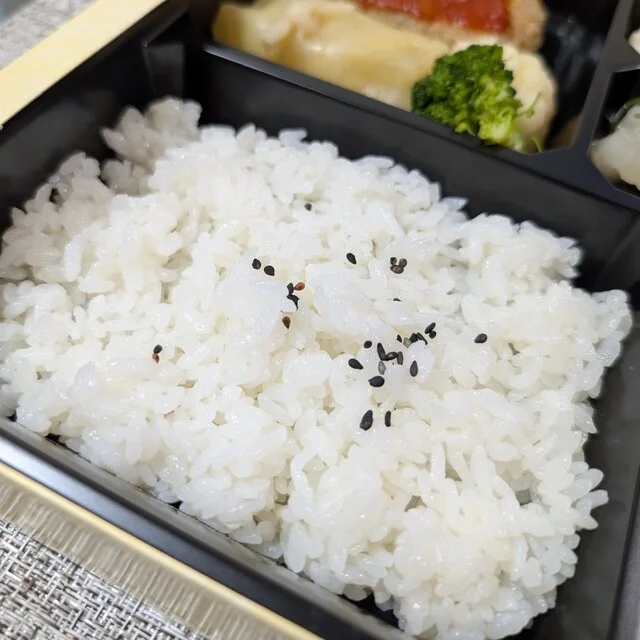 丸長 長谷川調理部 - 旭川四条（弁当）の写真