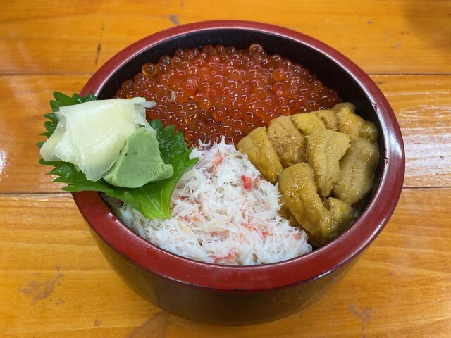 てっぺん市場 元祖ぶっかけ丼の店 魚常 - 稚内市その他（海鮮）の写真
