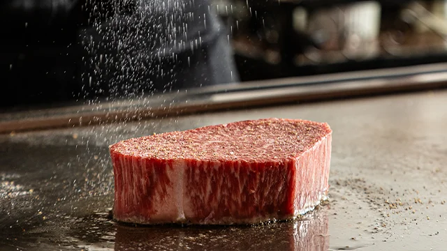 鉄板ステーキ KIKUZEN - 旭川（鉄板焼き）の写真