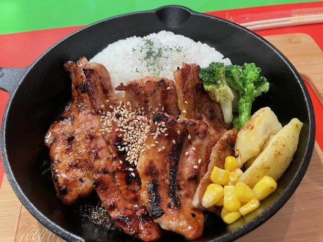 GARAGAGE（ガラガジ） - 神楽岡（豚丼）の写真