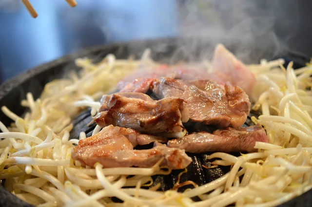 小樽ジンギスカン倶楽部 北とうがらし 出抜小路店 - 小樽（ジンギスカン）の写真