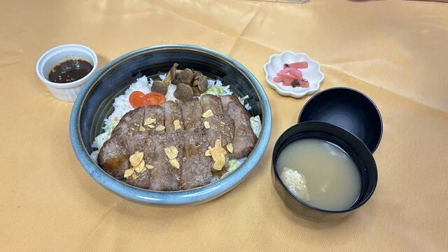 レストラン八白 星が浦店 - 新富士（オムライス）の写真