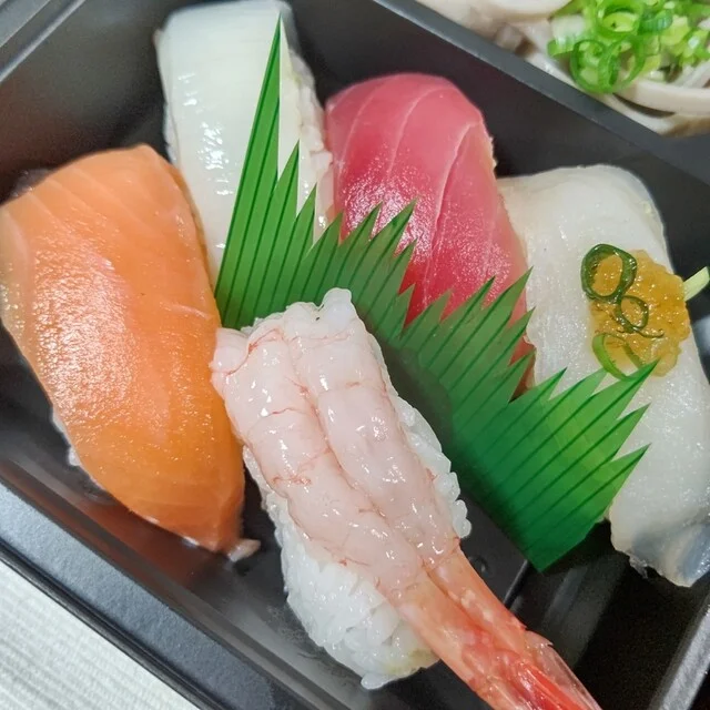 札幌海鮮丸 神楽店 - 神楽岡（寿司）の写真