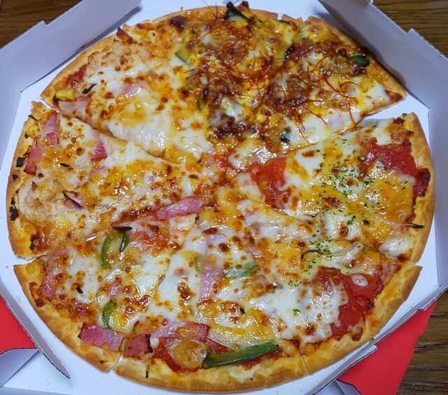 ピザハット 苫小牧豊川店（Pizza Hut） - 糸井（ピザ）の写真