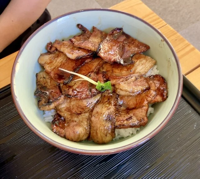 炭火焼豚丼 とんび - 帯広（豚丼）の写真