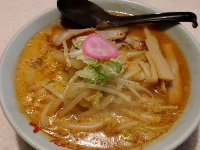 ラーメンさんぱち 釧路昭和店 - 新富士（ラーメン）の写真