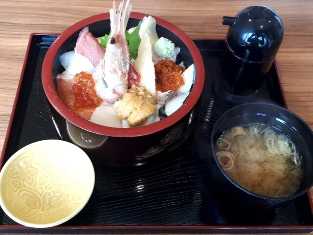 海鮮丼 魚常 - 稚内（海鮮丼）の写真